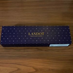 Landot Flat Iron